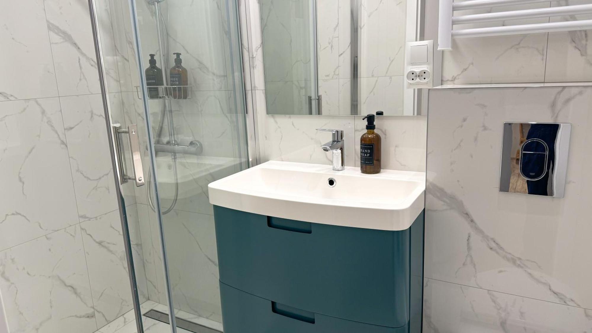 B2 - Noble - Haven - Shared Bathroom Appartement *