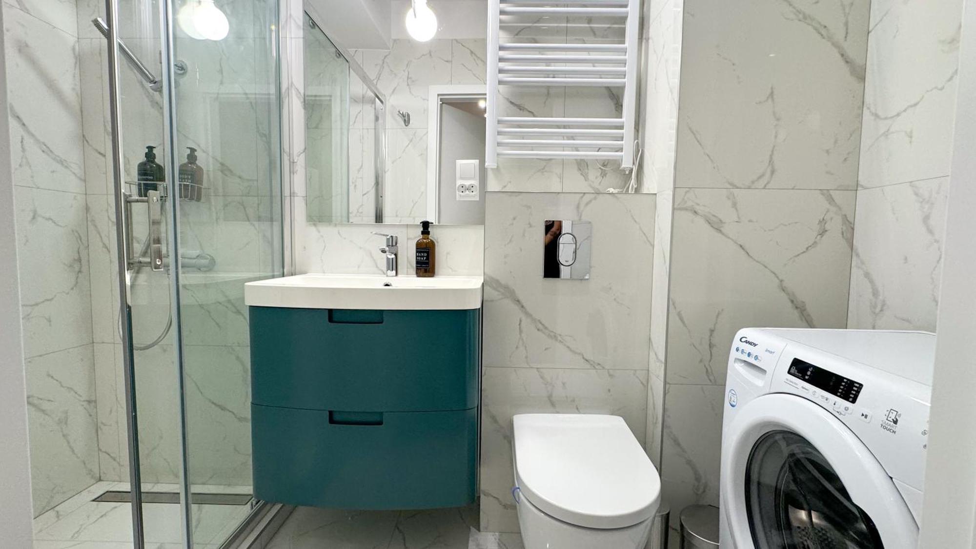 B2 - Noble - Haven - Shared Bathroom Appartement Warschau